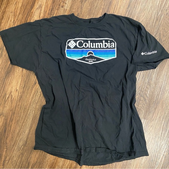 Bundle Columbia Tees - Picture 4 of 9